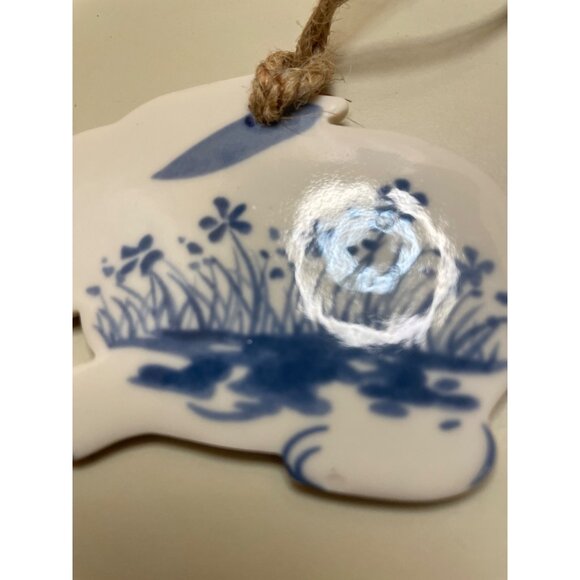 Russ Pottery Bunny Ornament Number 2563 - Picture 11 of 14